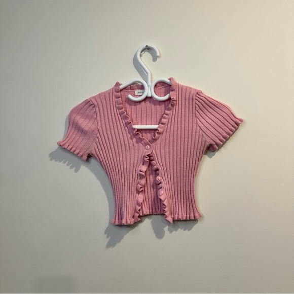 Active USA | women's small short sleeve ruffle trim crop-top in baby pink - Picture 1 of 6